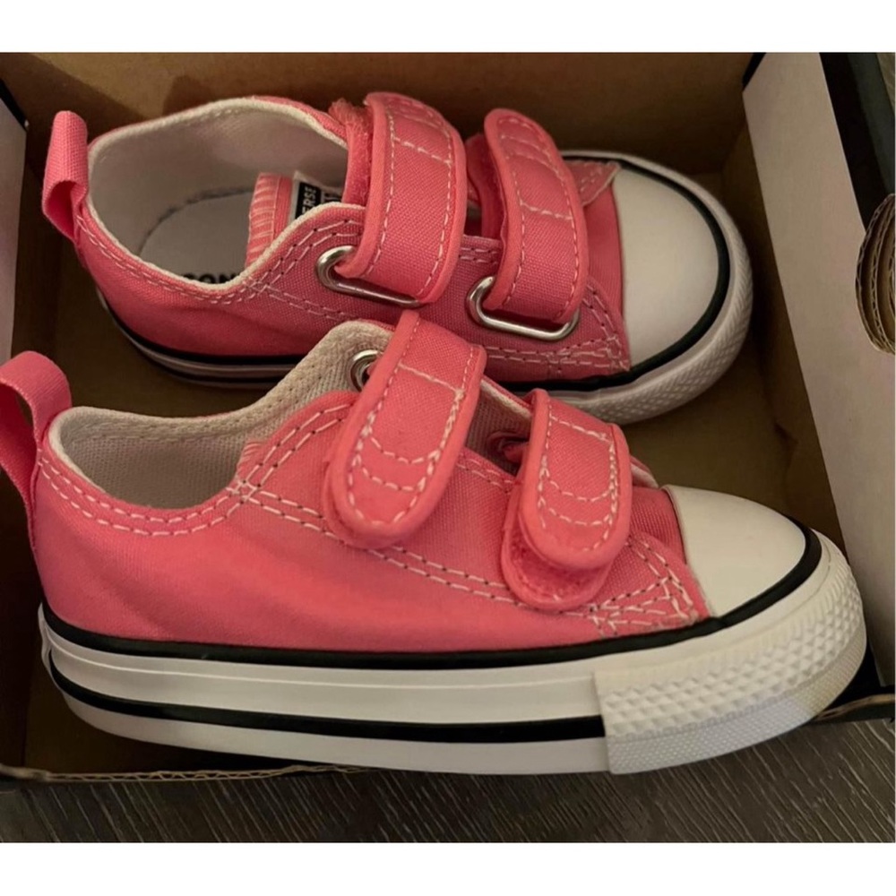 Pink Converse Sneakers - NEW in box